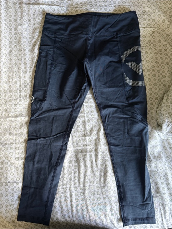 Virus Pants - Virus 7/8 length Performance Athletic Leggings